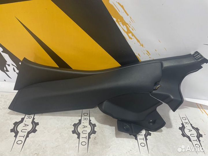 Обшивка салона задняя левая LH Lexus Rx F-Sport