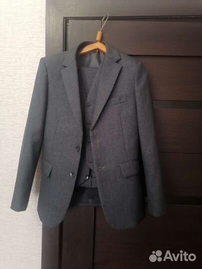 Школьный костюм для мальчика 134 140