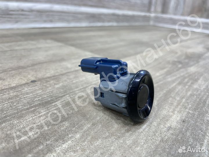 Парктроник передний правый боковой Eclipse Cross