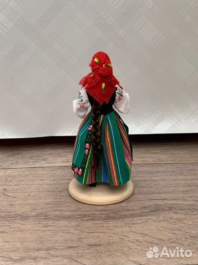 Сувенирная кукла в национальном костюме, Польша