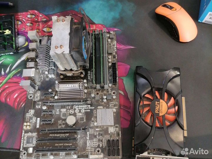 Материнская плата с процессором AMD и ведиокартой