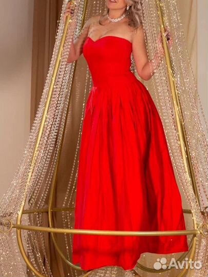 Платье вечернее