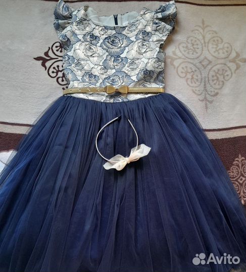 Нарядное платье для девочки