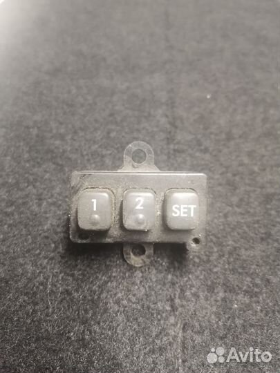 Кнопки памяти сиденья Subaru