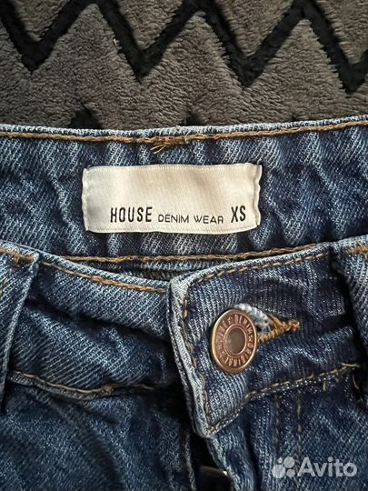 Продам джинсовые шорты