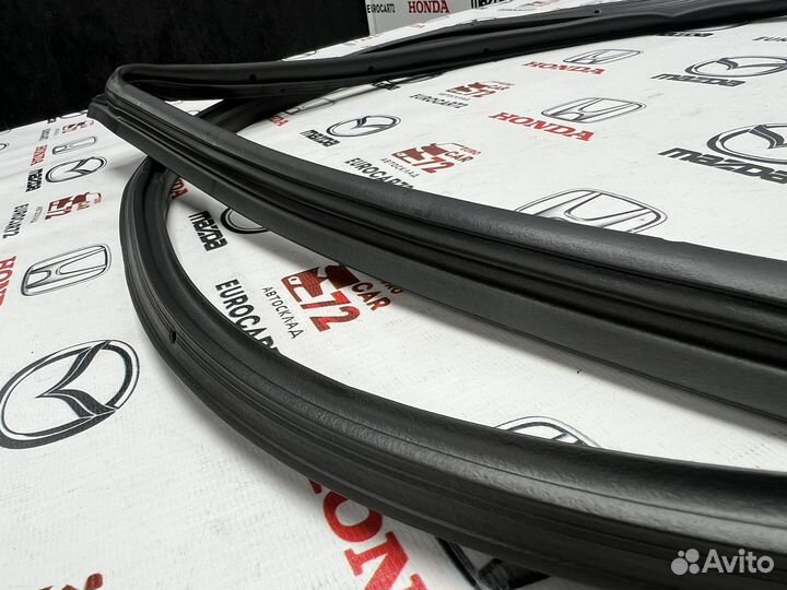 Уплотнитель двери задний Mazda CX-5 KF 2017-2024