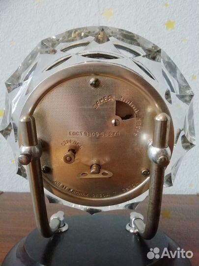 Часы Маяк. В хрустальном корпусе