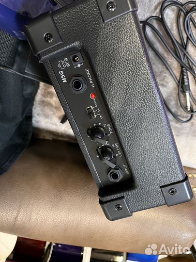 Электрогитара с комбиком и набором аксессуаров