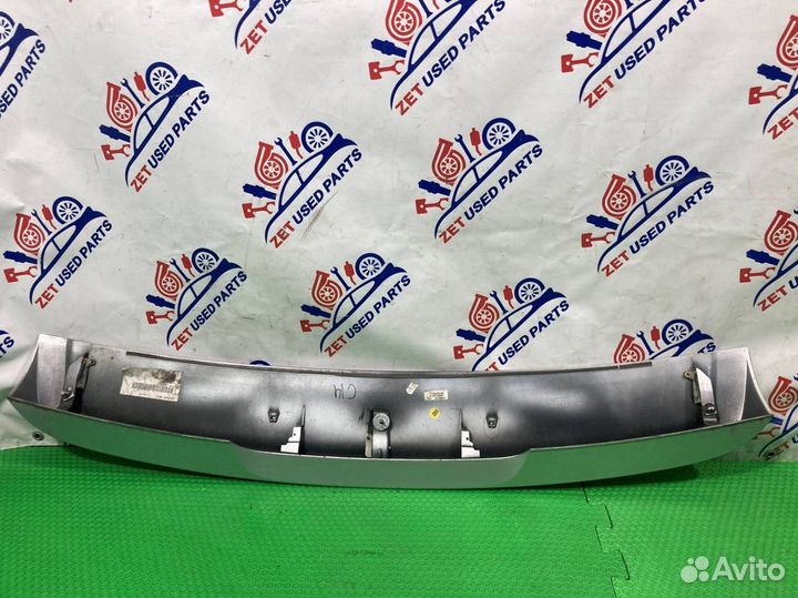 Спойлер крышки багажника Volkswagen Touareg 7L6