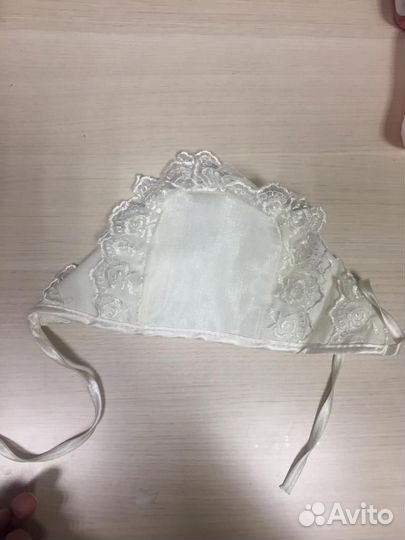 Чепчик нарядный утепленный на выписку