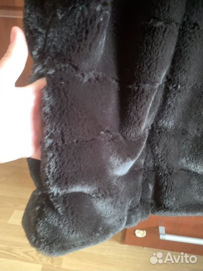 Жилетка меховая женская