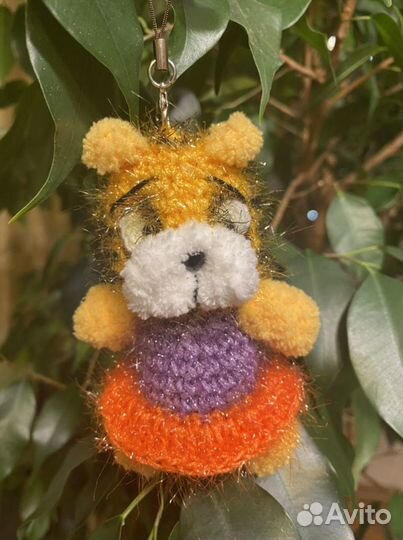 Вязаная игрушка тигрёнок Амигуруми