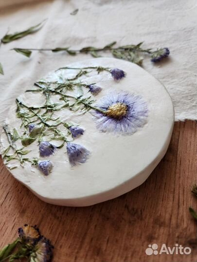 Ботанический барельеф, цветочное панно