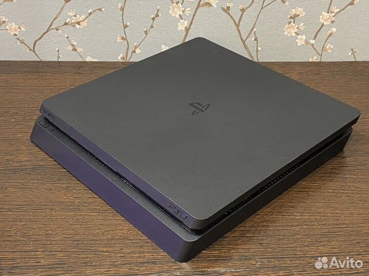 PlayStation 4 Slim 1Tb + GTA5