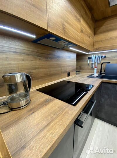 Кухонный гарнитур угловой современный