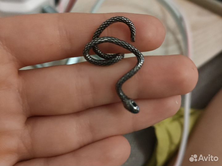 Змея украшение