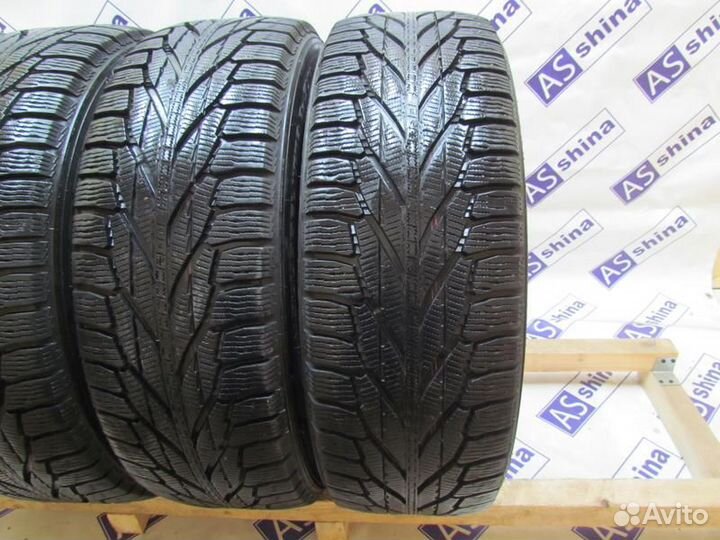Nokian Tyres Hakkapeliitta R2 SUV 215/65 R17 96R