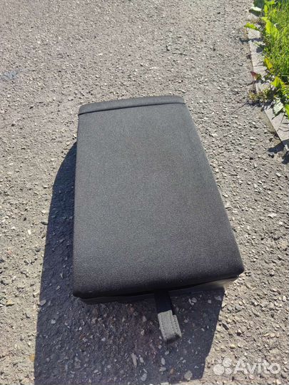 Подлокотник Октавия а5