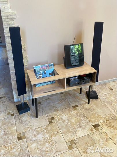 Тумба для винилового проигрывателя и винила