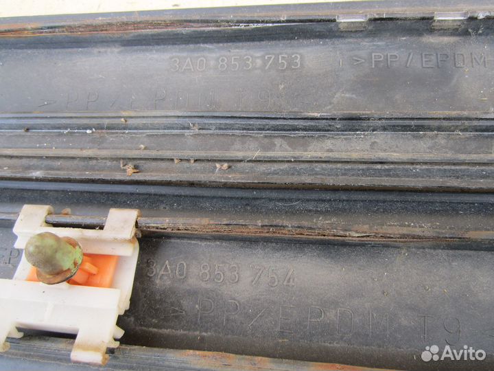 Молдинг двери Volkswagen passat b4