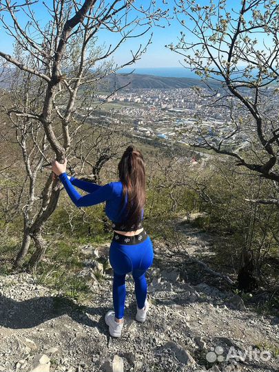 Спортивный костюм a quick buck