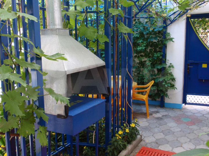 Комната 10 м² в > 9-к., 3/3 эт.