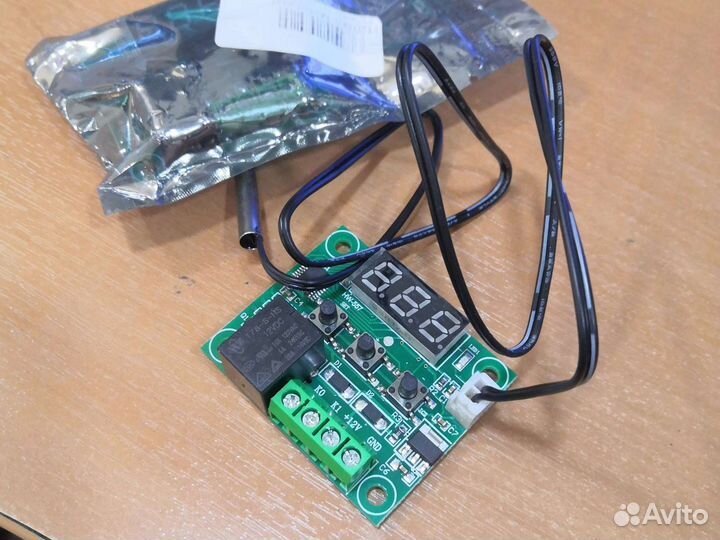 Цифровой термостат W1209, 12в. Модуль с контроллер