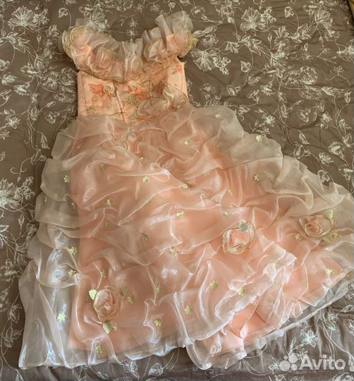 Вечернее платье