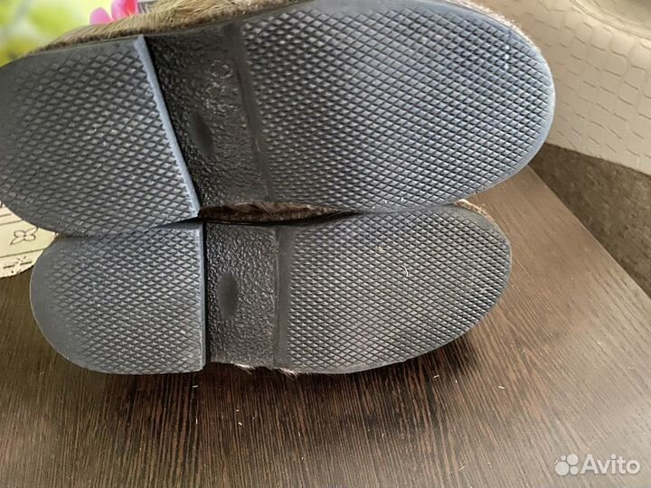 Продам унты