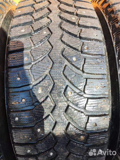 R16 Bridgestone Blizzak Spike-01 215/65, PCD 5x112 DIA 84.1