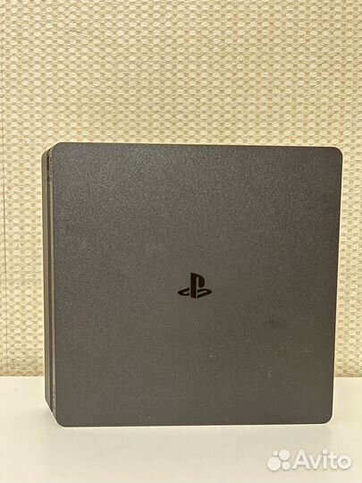 Sony ps4 slim