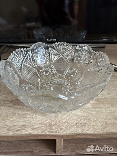 Хрустальная ваза