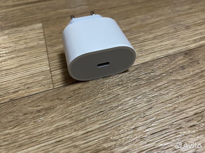 Адаптер питания Apple USB-C 20W