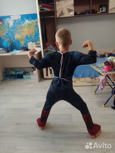 Костюм супермена