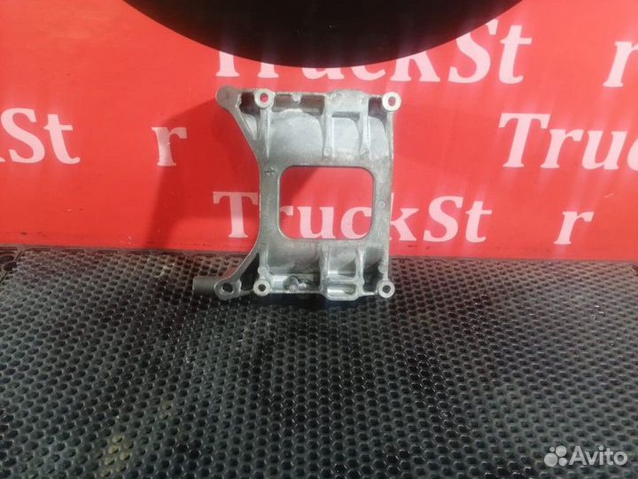 Кронштейн генератора Daf XF106