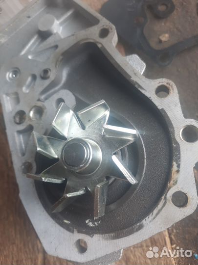 Помпа на renault megane