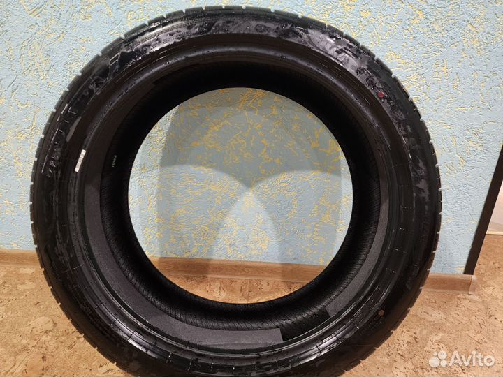 Pirelli P Zero 265/40 R22 106