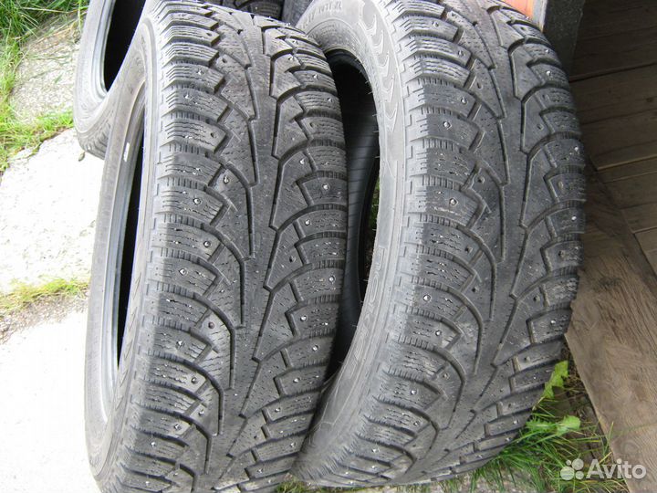 Зимние шины Nokian Nordman 5 SUV 225/60 R17