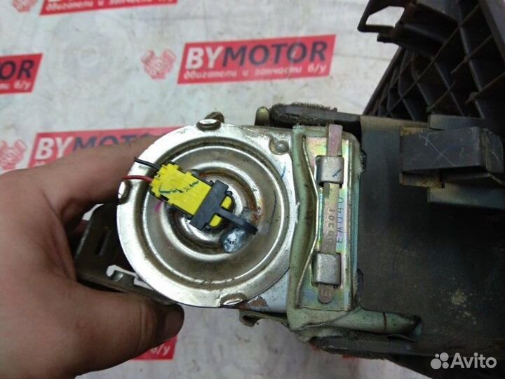 Подушка безопасности пассажирская в торпедо Ford