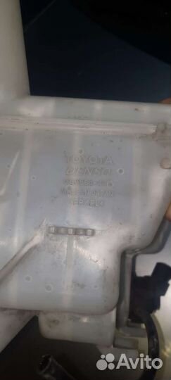 Бачок омывателя тойота королла axio