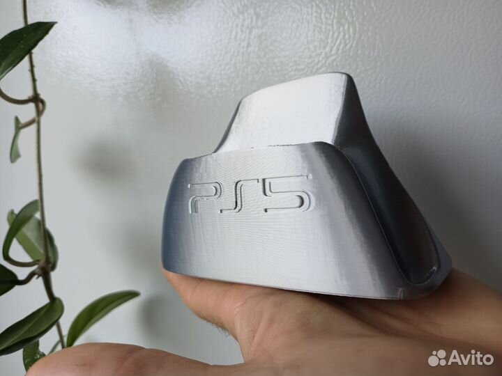 Удобная подставка для геймпада PS5