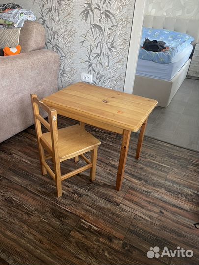 Детский стол и стул