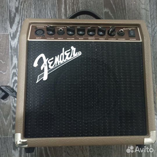 Комбоусилитель fender 35W