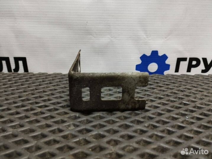 Кронштейн (крепление) Volvo FH4 21904488
