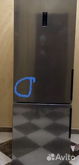 Полки от холодильника Hotpoint Ariston