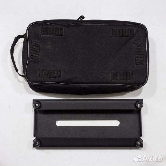 Muzbay Sputnik 35 + Pedaltrain Soft Case