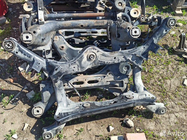 Задний подрамник Audi A7 C7