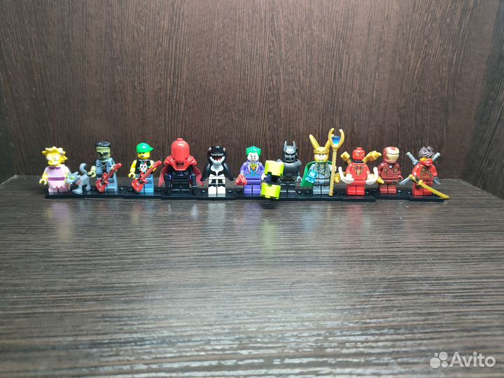 Lego минифигурки, цены разные