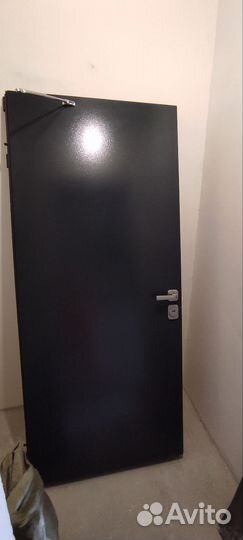 Дверь входная металлическая противопожарная