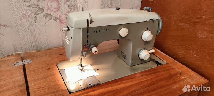 Швейная машинка